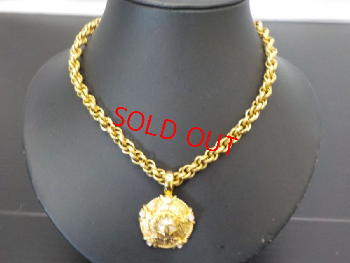 Photo1: Auth CHANEL Vintage Pendant Chain Necklace Goldtone 6f290330 (1)