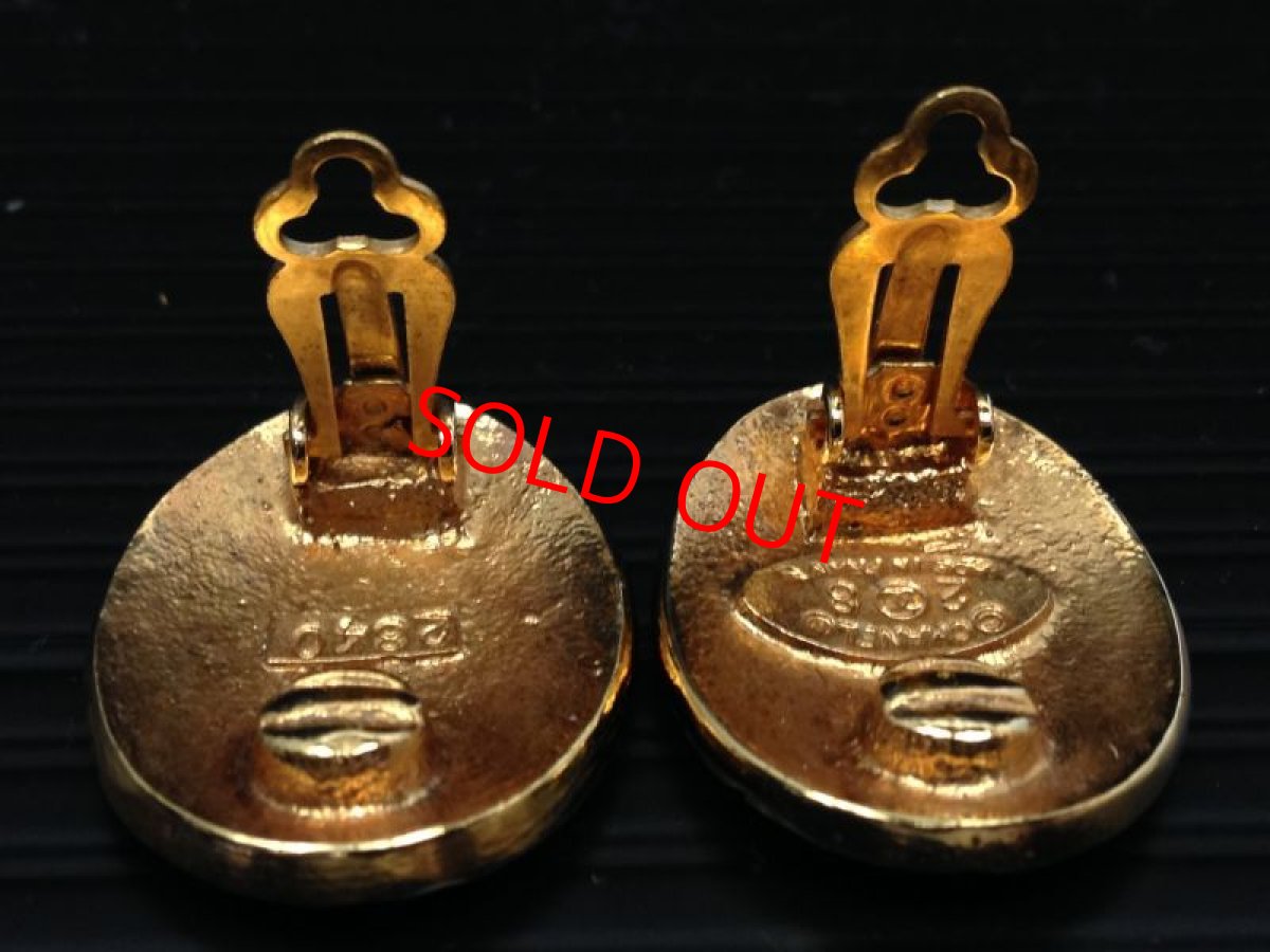 Photo4: Authentic CHANEL Gold Tone Clip-on Earring Vintage 6i060390m (4)