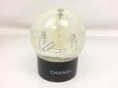 Photo2: Auth CHANEL CC Logos Snow Globe Dome Object Glass White 7K230020r (2)