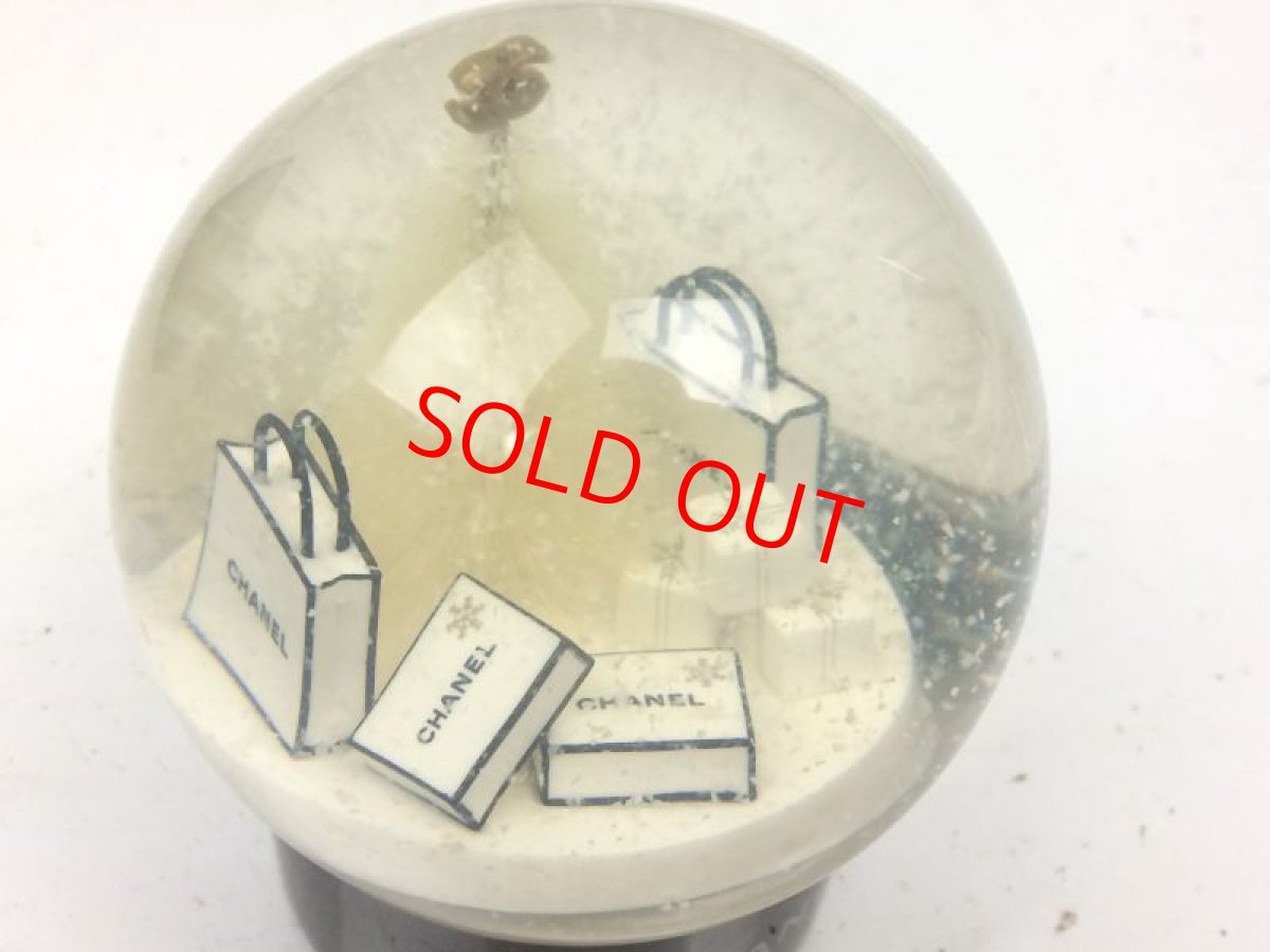 Photo6: Auth CHANEL CC Logos Snow Globe Dome Object Glass White 7K230020r (6)