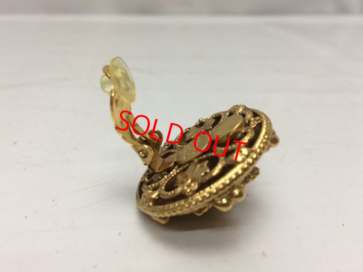 Photo5: Auth CHANEL Gold Tone Earrings 8H070150m (5)