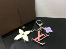 Photo1: Auth LOUIS VUITTON Fleur de Monogram Bag Charm Key Ring 8J310810m (1)