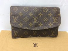 Photo1: Auth Louis Vuitton Monogram Brown Pouch 8L120110F (1)