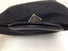 Photo6: AUTHENTIC PRADA BLACK NYLON HAND BAG  5i290P70p (6)