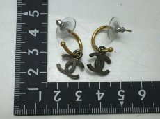 Photo3: Auth CHANEL Black Plastic CC logo Piercing Earrings 9F180070h (3)