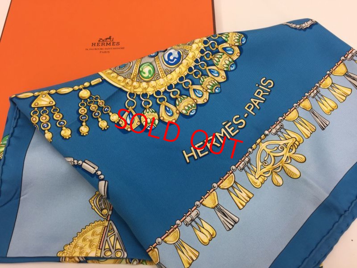 Photo1: Auth Hermes Scarf "Parures Des Sables" 100% Silk  9H070070n (1)