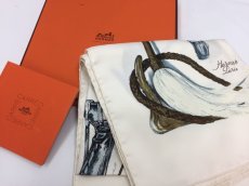 Photo1: Auth Hermes  100% Silk Scarf  "À propos de botter"  9H120270g (1)