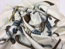 Photo2: Auth Hermes  100% Silk Scarf  "À propos de botter"  9H120270g (2)