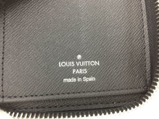 Photo9: Auth Louis Vuitton Taiga Black Leather Zippy Long Wallet UNUSED  0D280120n" (9)