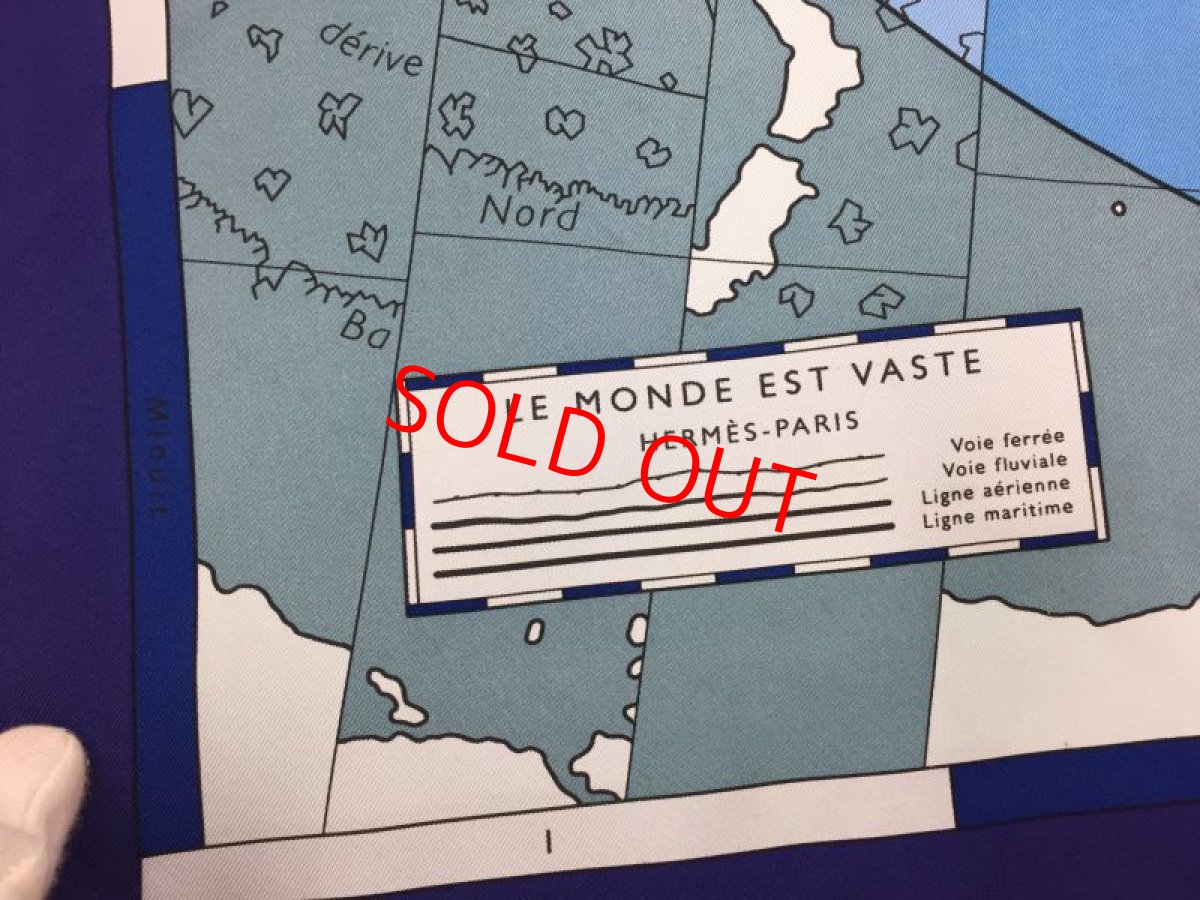 Photo6: Auth Hermes 100 % Silk Scarf "LE MONDE SET VASTE" made in France 0E120040n" (6)