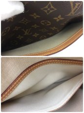 Photo8: Auth Louis Vuitton Monogram Reporter Shoulder Bag Camera Bag 0i100100n" (8)