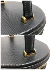 Photo11: Auth Louis Vuitton Cannes M48032 Noir Epi (black) Vanity Bag  0J130220n" (11)