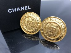 Photo1: Auth CHANEL Gold Tone 31 Rue Cambon Clip Earings  0J130100n" (1)