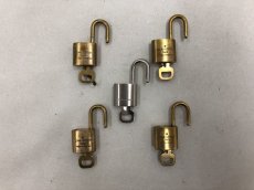 Photo2: Auth Louis Vuitton Padlock one Key 4 gold tone and one palladium set 0J130330n" (2)