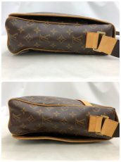 Photo6: Auth Louis Vuitton Vintage Monogram Abbesses Shoulder Bag M5257 0J130360n" (6)