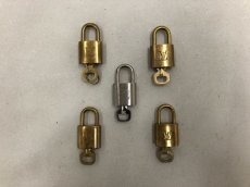 Photo1: Auth Louis Vuitton Padlock one Key 4 gold tone and one palladium set 0J130330n" (1)