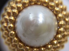 Photo11: Auth Chanel Gold tone Fake Pearl Clip on Earrings vintage 0J270180n" (11)