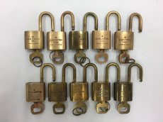 Photo2: Auth Louis Vuitton Padlock & one Key set  10 sets 0K050130n" (2)