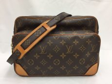 Photo1: Auth Louis Vuitton Vintage Monogram Nile Shoulder Bag 0K050070n" (1)