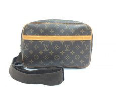 Photo1: Auth LOUIS VUITTON Vintage Monogram Reporter Shoulder Camera Bag 0K110140n" (1)