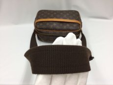 Photo4: Auth LOUIS VUITTON Vintage Monogram Reporter Shoulder Camera Bag 0K110140n" (4)