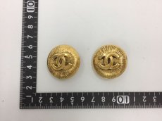 Photo2: Auth Chanel CC logo Gold tone Earrings Clip on  0L170160n" (2)