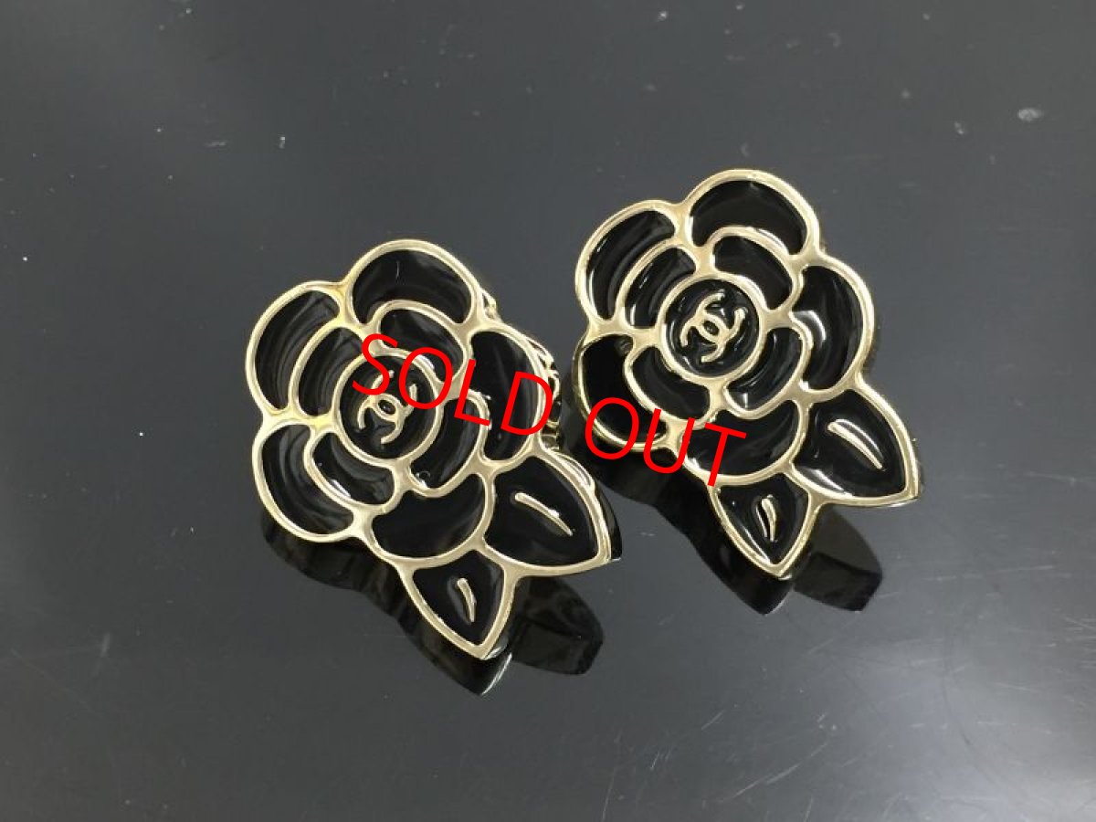 Photo1: Auth Chanel CC logo Camellia Earrings Clip on  1A070110n" (1)
