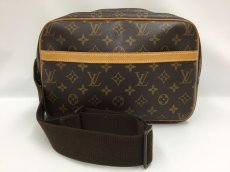 Photo1: Auth LOUIS VUITTON Vintage Monogram Reporter Shoulder Camera Bag 1A130160n" (1)