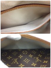 Photo8: Auth LOUIS VUITTON Vintage Monogram Reporter Shoulder Camera Bag 1A130160n" (8)