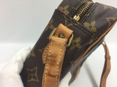 Photo11: Auth Louis Vuitton Vintage Monogram Trocadero 28 Shoulder Bag 1A200200n" (11)