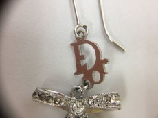 Photo7: Auth Dior Silver tone DR logo Ribbon motif Piercing Earrings 1A260070n" (7)