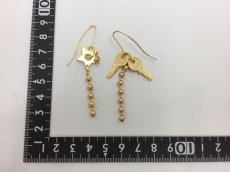 Photo2: Auth Dior Gold tone Shooting Star & Key motif L Piercing Earrings 1A260300n" (2)