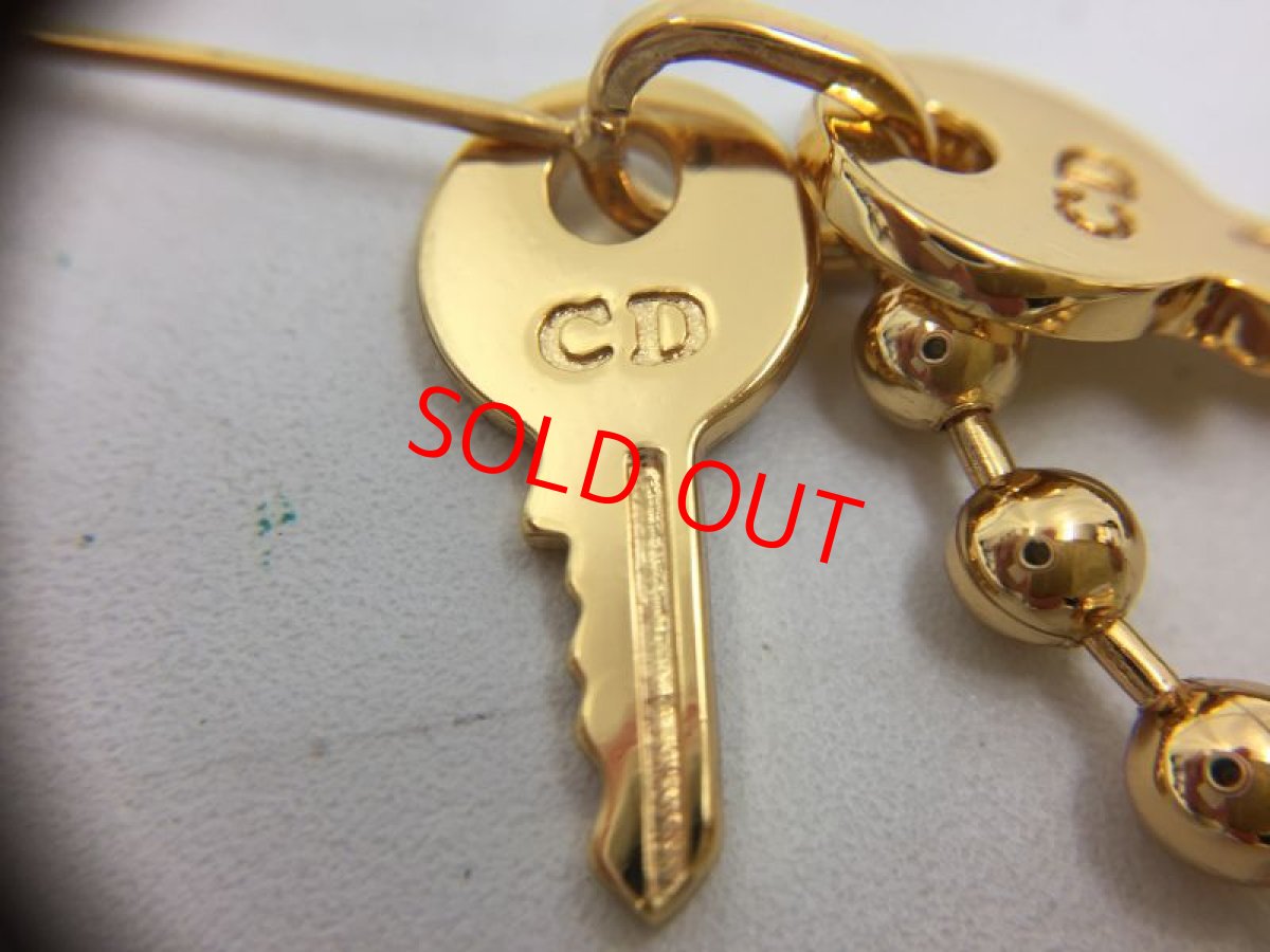 Photo3: Auth Dior Gold tone Shooting Star & Key motif M Piercing Earrings 1A260190n" (3)