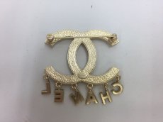 Photo4: Auth Chanel CC logo Gold Tone Fake Pearl Brooch Vintage 1A260400n" (4)