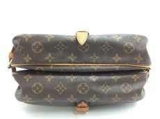 Photo3: Auth Louis Vuitton Vintage Monogram Saumur 28 Shoulder Bag 1B030160n" (3)