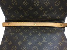 Photo4: Auth Louis Vuitton Vintage Monogram Saumur 28 Shoulder Bag 1B030160n" (4)