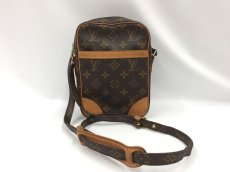 Photo1: Auth Louis Vuitton Vintage Monogram Danube Shoulder bag 1B170150n" (1)