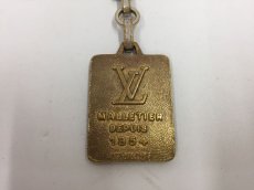 Photo4: Auth Louis Vuitton V (LV) mark Gold Tone key holder & bag Charm 1B240220n" (4)