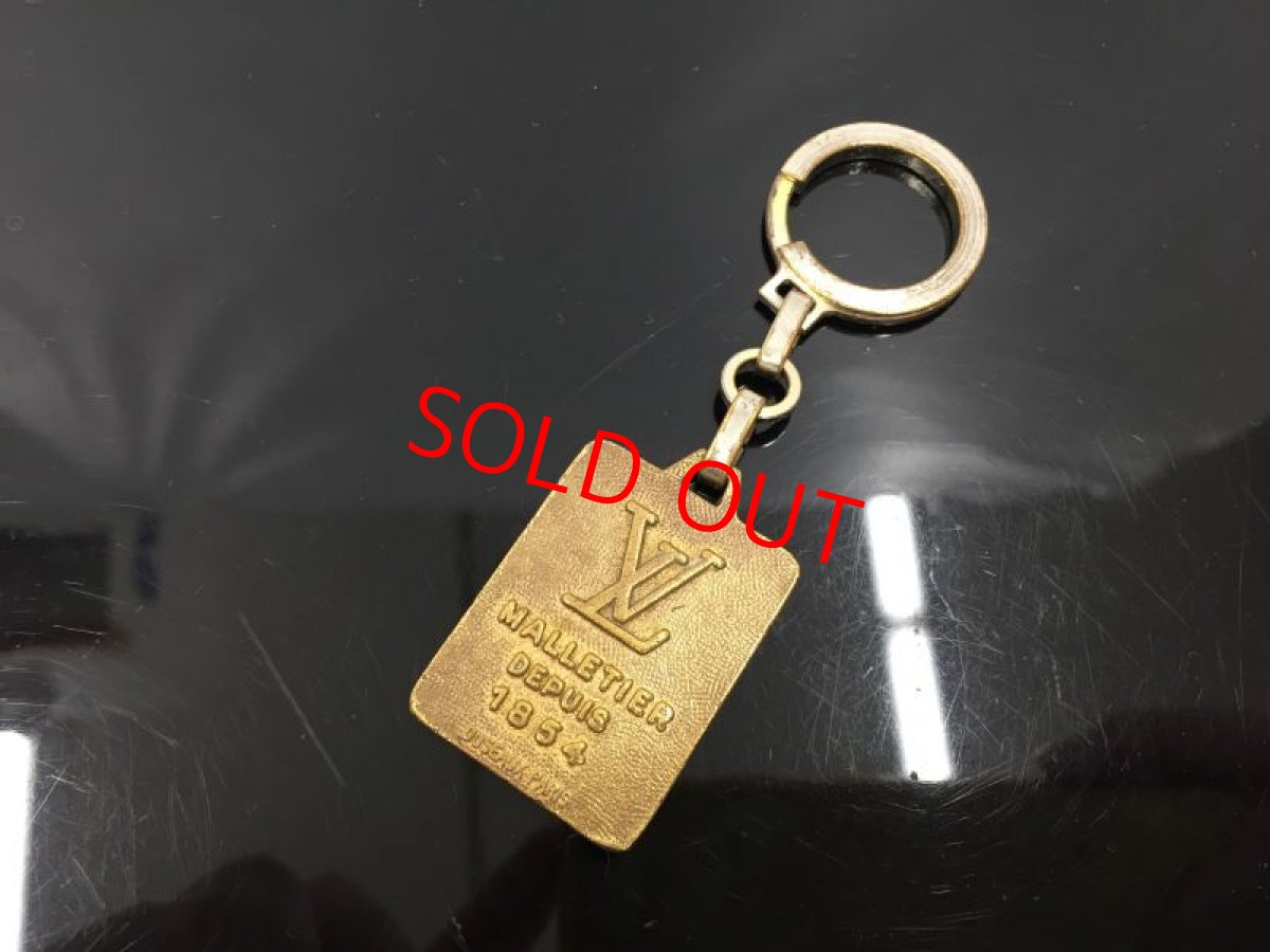 Photo1: Auth Louis Vuitton V (LV) mark Gold Tone key holder & bag Charm 1B240220n" (1)