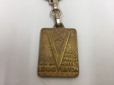Photo3: Auth Louis Vuitton V (LV) mark Gold Tone key holder & bag Charm 1B240220n" (3)
