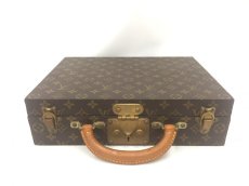 Photo1: Auth Louis Vuitton Vintage Monogram Jewelry Case Trunk Hand Bag 1G140050n" (1)