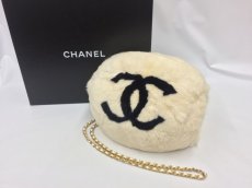 Photo1: Auth Chanel Lapin Rabbit Fur CC Cold Protection Pouch Shoulder bag 1i290010n" (1)