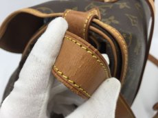 Photo5: Auth Louis Vuitton Vintage Monogram Saumur 40 Shoulder Bag 1L150090n" (5)