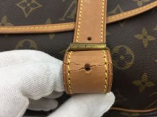 Photo6: Auth Louis Vuitton Vintage Monogram Saumur 40 Shoulder Bag 1L150090n" (6)