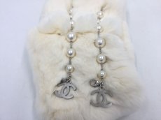 Photo4: Auth Chanel CC Fake Pearl Charm 100% Lapin Rabbit Fur White Scarf  2B230050n" (4)