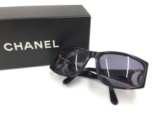 Photo1: Chanel Plastic Sunglasses Black CC logo Small size For Kids 2F010080n" (1)