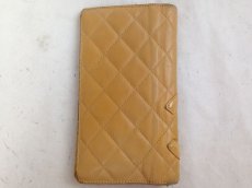 Photo2: Authentic Chanel Beige Leather Quilted Wallet with CC logo 5E119830# (2)