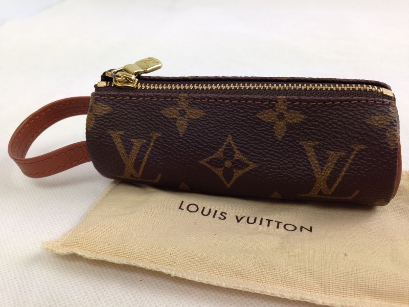 LOUIS VUITTON Pochette Etui Golf Ball Bag 3 Monogram Leather