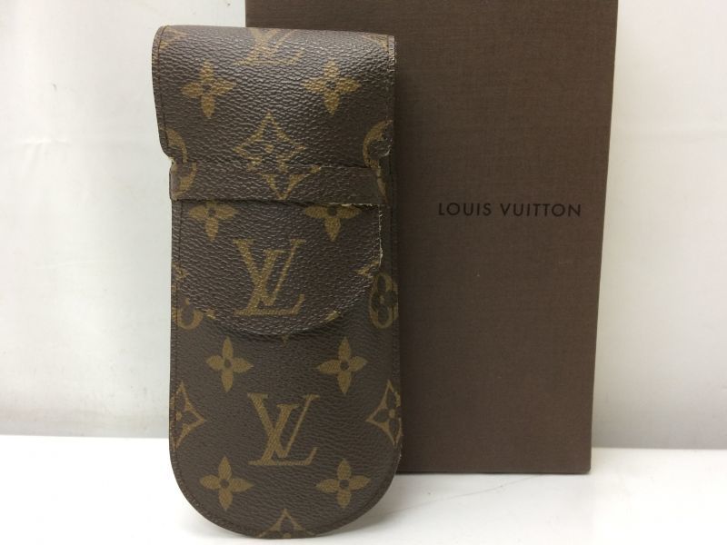 Auth Louis Vuitton Monogram etui a lunettes lavel Glasses Case