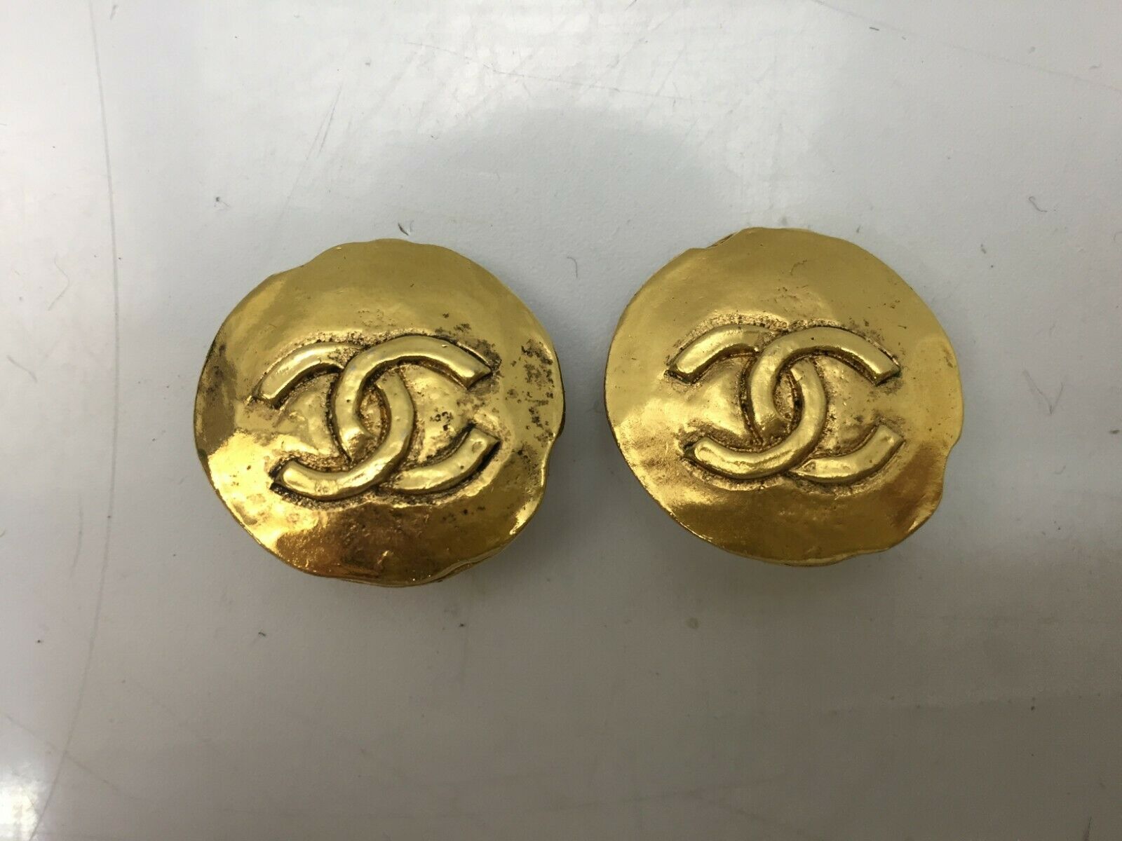 Auth CHANEL Gold Tone CC logo Earrings 9F180100h - Tokyo Vintage Store